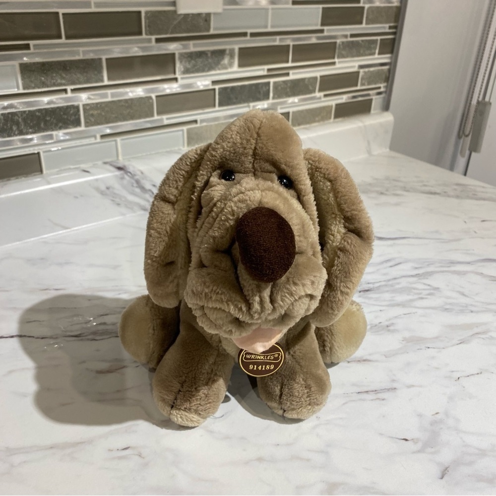 Vintage Ganz Wrinkles dog plush 1984 stuffed animal